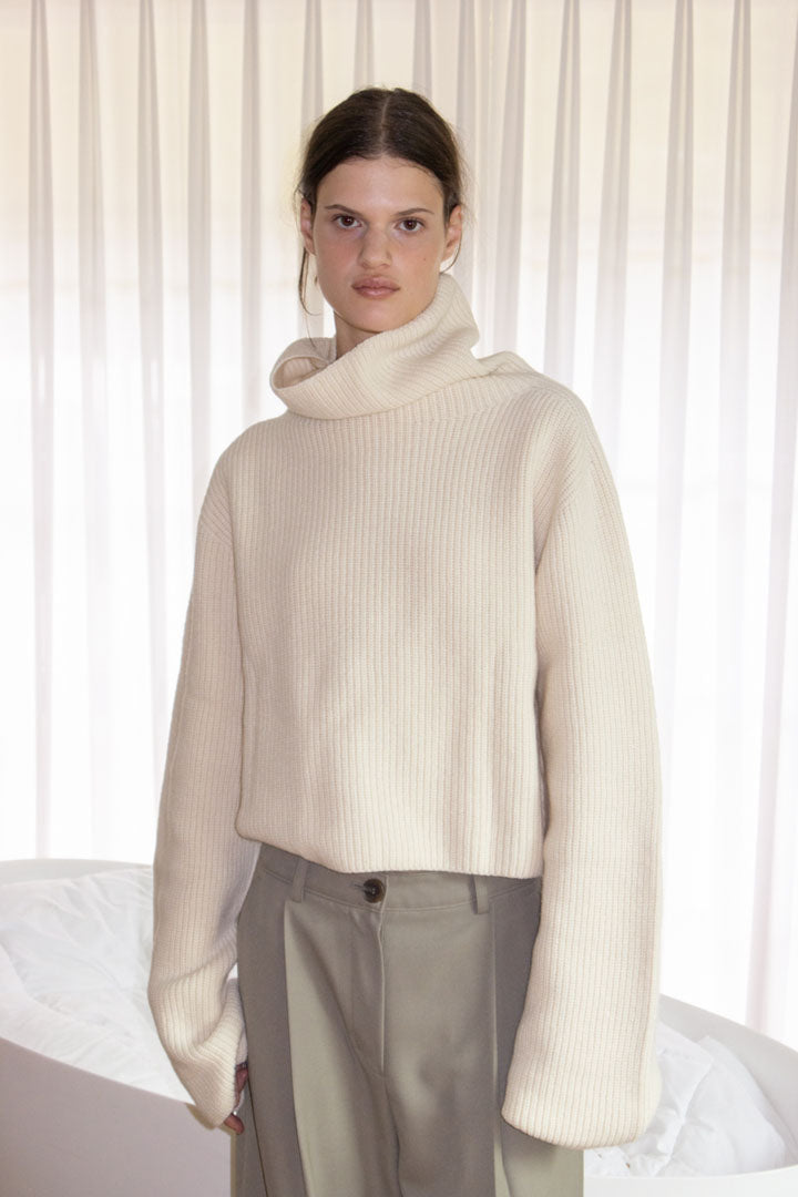 KIM CASHMERE-BLEND SWEATER | cosmic latte