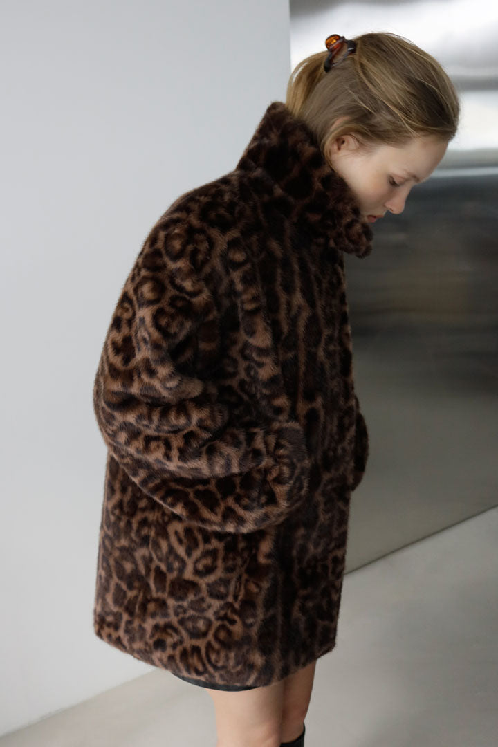 FAUX FUR HORA COAT | black